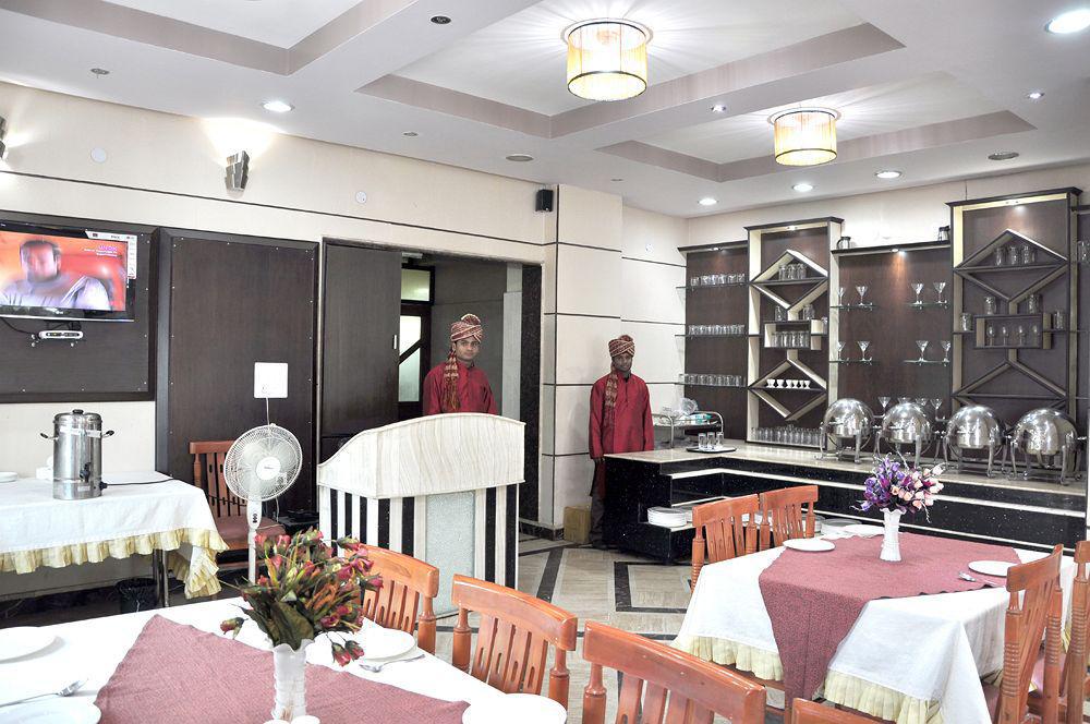 Sun Hotel Agra Kültér fotó