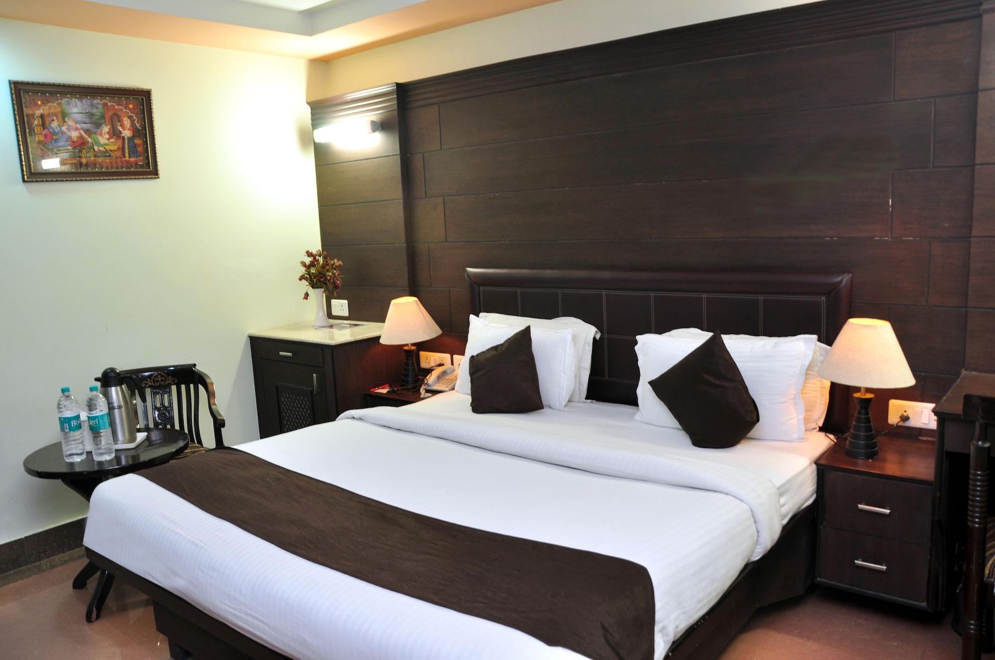 Sun Hotel Agra Kültér fotó